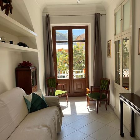 Matteo House Nel Cuore Di Sorrento Exterior photo